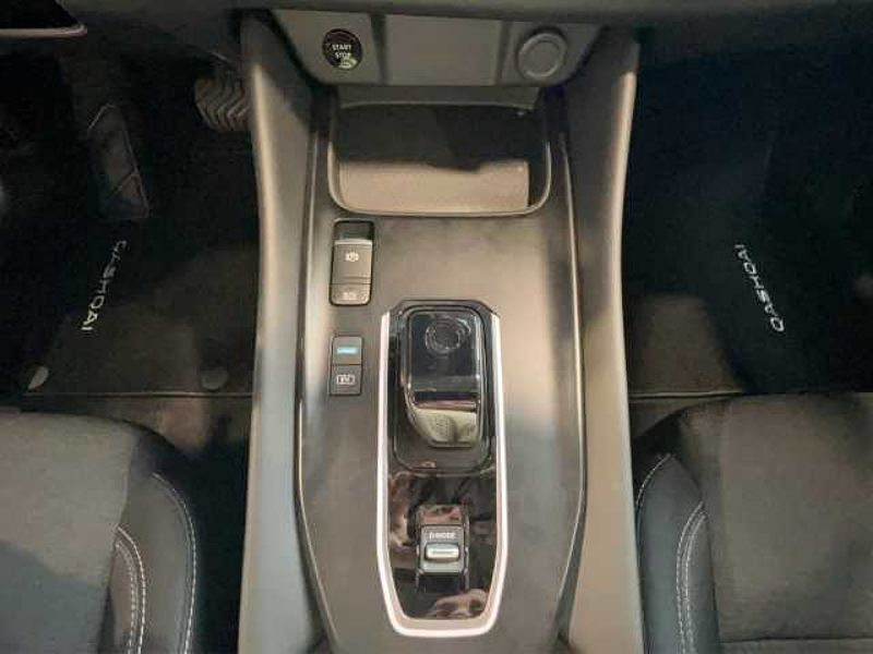 Nissan Qashqai N-CONNECTA - 4X2 - E-POWER - WINTERPAKET - TECH-PAKET Navi 360 Kamera LED ACC