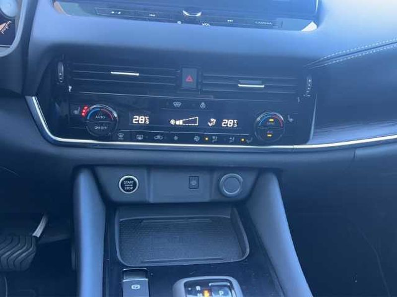 Nissan Qashqai MHEVEU6d Tekna+ 1.3 DIG-T MHEV EU6d HUD Panorama Navi Leder Memory Sitze